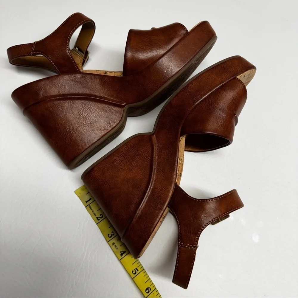 KORKS Bardot Platform Wedge Sandal 9